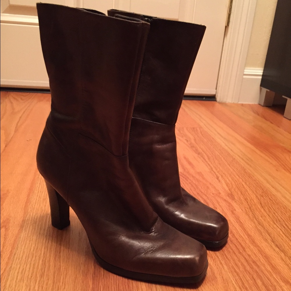 Nine West low calf boots: booties